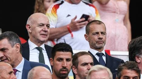 Neuendorf (l.) hat ein gutes Verhältnis zu Ceferin