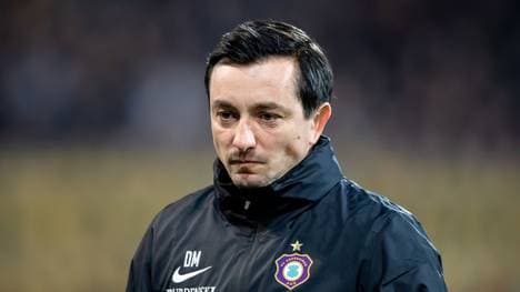 Cheftrainer Daniel Meyer von Erzgebirge Aue ist wegen eines Trauerfalls bis auf Weiteres freigestellt worden