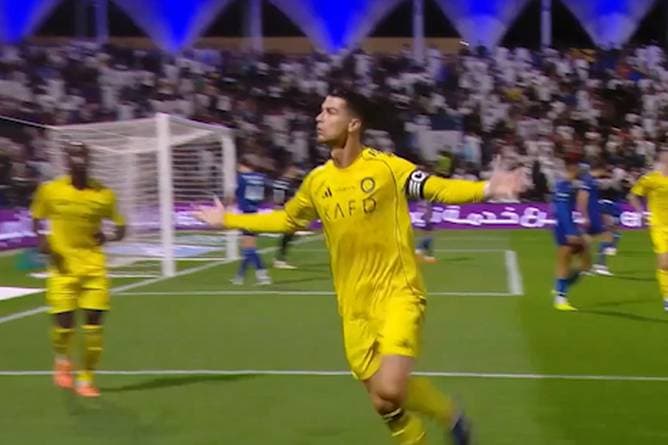 Ronaldo feiert Comeback nach Streik - und wie