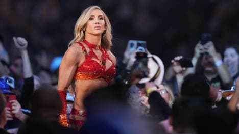 Charlotte Flair steht vor einem pikanten Duell mit Tiffany Stratton