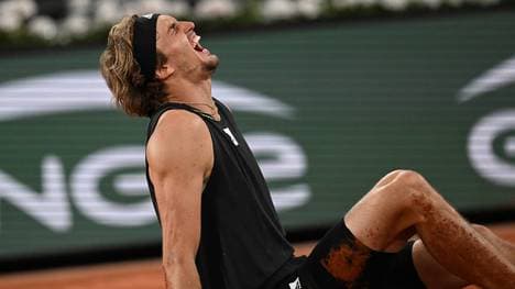 Alexander Zverev zieht sich beim Halbfinale der French Open eine schwere Verletzung zu