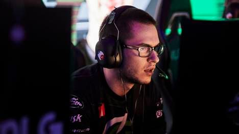 Der Spieler Damon "karma" Barlow hat in Call of Duty alles gewonnen, was es zu gewinnen gibt und wird allgemein hin als G.O.A.T. bezeichnet. Nun beendete er seine Karriere