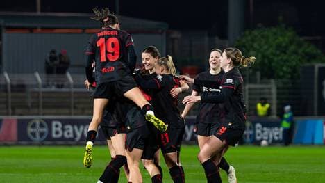 Leverkusen springt vorübergehend auf Platz drei