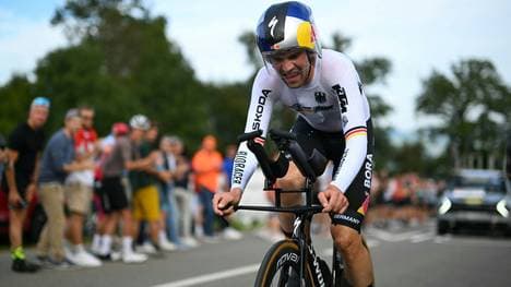 Für Schachmann ist es der erste Zeitfahrtitel