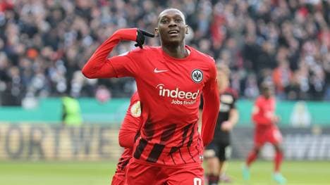 Randal Kolo Muani jubelt für Eintracht Frankfurt.