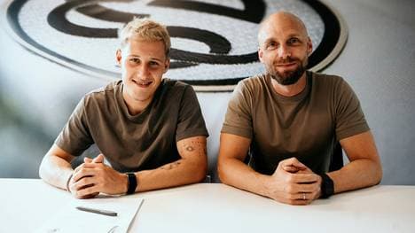 Verlängerung bis 2028: Lukas Pinckert (l.)