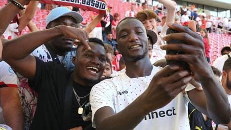 Serhou Guirassy (r.) schoss für den VfB Stuttgart bereits fünf Saisontore in drei Spielen 