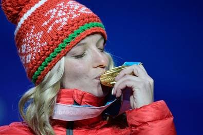 FIS lässt erste russische Athleten zu