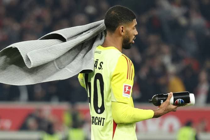 Rückendeckung für SGE-Keeper Santos