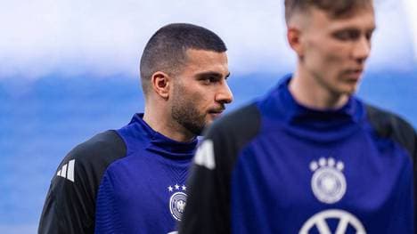 Deniz Undav (l.) will dem DFB-Team helfen