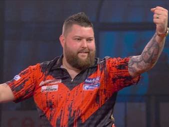 Im Finale der Darts-WM spielen Michael van Gerwen und Michael Smith das beste Leg aller Zeiten. Der Bully Boy krönt es mit dem perfekten Spiel.