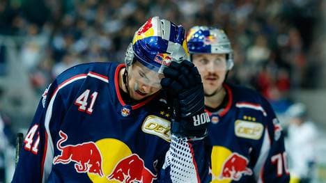 Enttäuschte Gesichter herrschten bei den Spielern des EHC Red Bull München nach der Niederlage gegen Bremerhaven