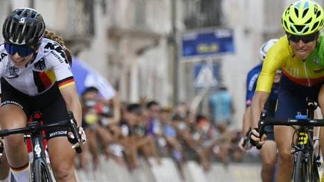 Lippert (l.) ist nach 2018 erneut deutsche Meisterin