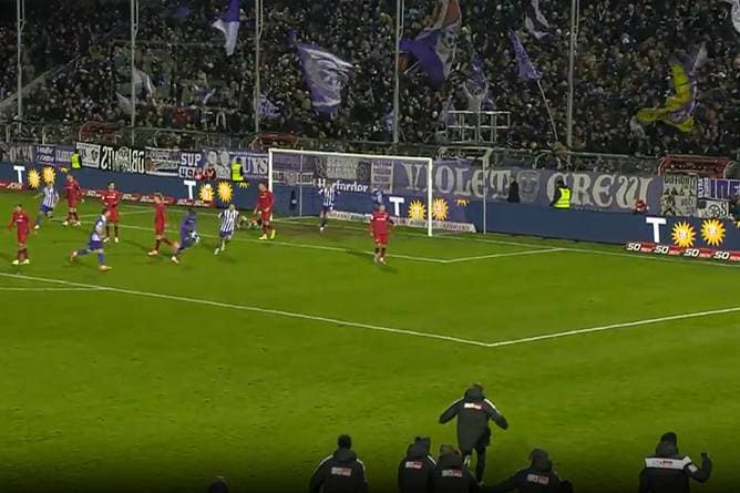 Jubelsturm nach K.o.-Tor! Hier gibt es kein Halten mehr