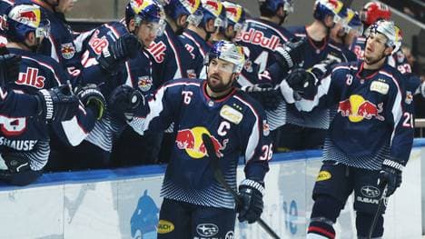 Der EHC Red Bull München zittert sich zu einem knappen Overtime-Sieg zum Playoffs-Auftakt