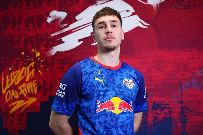 12 Stunden im Auto: DFB-Juwel ist am Ziel