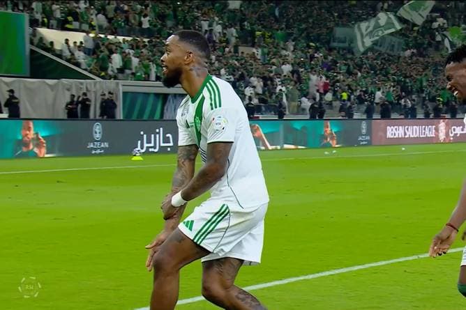 Mehr Tore als CR7! Er zerschießt die Saudi-Liga