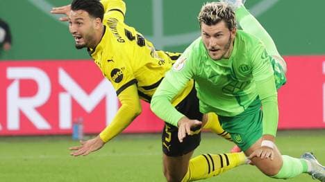 Jonas Wind (r.) will mit dem VfL Wolfsburg siegen