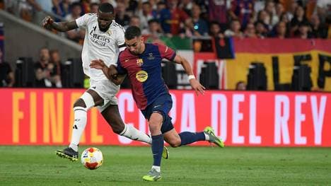 Antonio Rüdiger (l.) im Pokalfinale