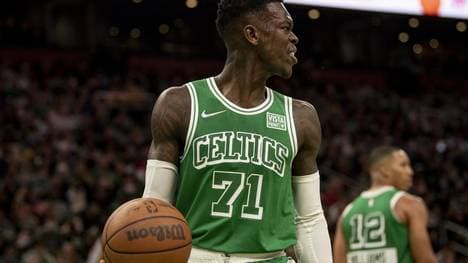 Dennis Schröder musste verletzt zuschauen