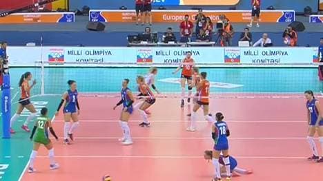 Die Niederländerinnen stehen nach einem Fünf-Satz-Krimi im Finale der EM