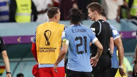 Edinson Cavani war nach Abpfiff nicht mehr zu halten