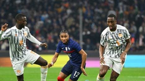 Christopher Nkunku (M.) gibt Debüt