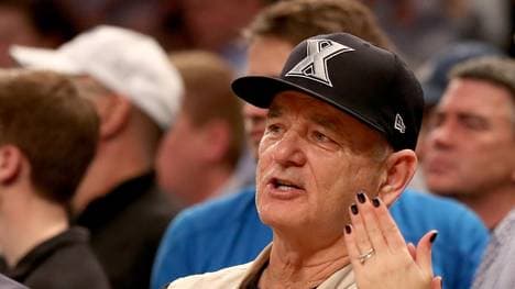 Bill Murray schaute beim Spiel der Xavier Musketeers zu
