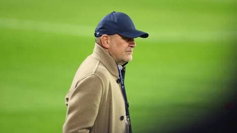 Jörg Schmadtke steckt mit Wolfsburg in der Krise