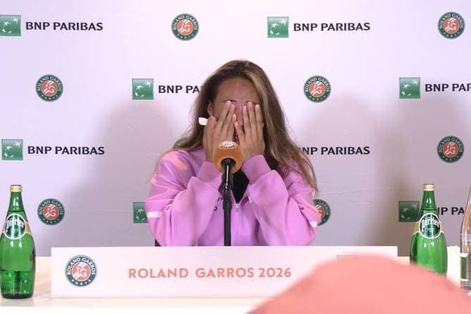 Bittere Tränen! Tennis-Star wird von Emotionen überwältigt