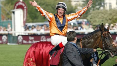 Starke und Danedream nach ihrem Arc-Triumph 2011