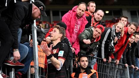 Bayer 04 Leverkusen v FC Schalke 04 - Bundesliga