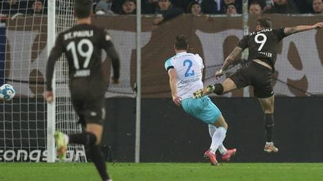 Guido Burgstaller (r.) traf zweimal gegen seinen Ex-Klub