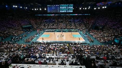 In der Arena Bercy könnte bald Eishockey gespielt werden