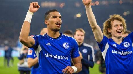 Moritz Jenz (l.) und Alex Kral nach dem 5:2 gegen Hertha BSC