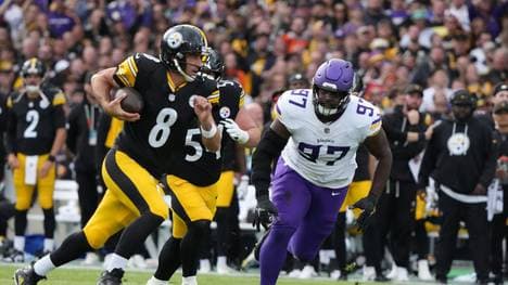 Aaron Rodgers (l.) überzeugt mit den Steelers