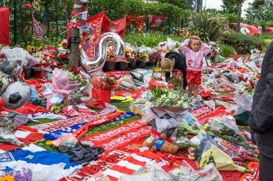 Liverpool ehrt Jota bei Testspiel