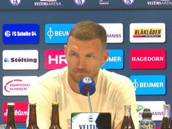 Edin Dzeko bestätigt, dass er in diesem Sommer noch weitere Angebote außer das vom FC Schalke 04 hatte.