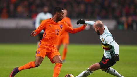 Joshua Brenet (l.) machte zwei Länderspiele für die Niederlande