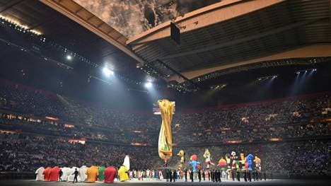 Die Fußball-Weltmeisterschaft ist eröffnet