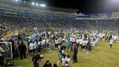 El Salvador: Mindestens neun Tote bei Stadionkatastrophe