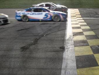 Beim Kansas Speedway kam es zu einem historisch knappen Rennsieg von Kyle Larson.