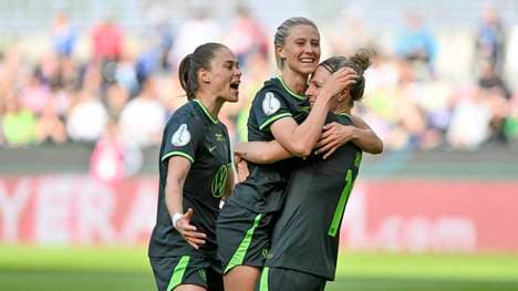 Die Frauen des VfL Wolfsburg wollen auch im CL-Endspiel gegen den FC Barcelona jubeln
