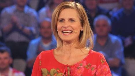 Katrin Müller-Hohenstein begrüßt Prinz Harry im ZDF-Sportstudio