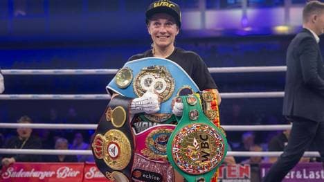 Rupprecht mit ihren vielen Gürteln