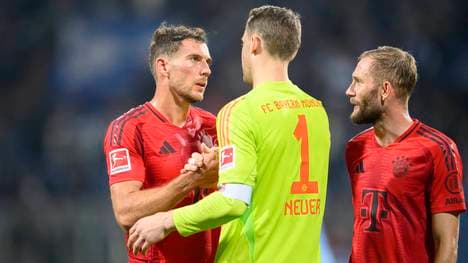 Leon Goretzka (l.) und Konrad Laimer (r.) gelten als Backups für die Abwehr vor Torhüter Manuel Neuer