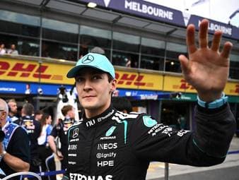 George Russell startet als einer der Favoriten in die Formel-1-Saison 2026. Nach einer konstant starken Vorsaison trauen viele dem Mercedes-Piloten den nächsten Schritt zu, doch liefert er auch im Titelkampf?
