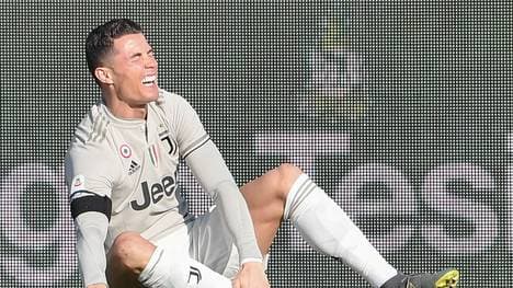 Cristiano Ronaldo bekam gegen Bologna einen Schlag auf den Knöchel