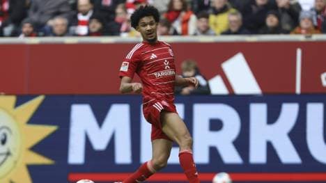 Schmidt zieht sich Kreuzbandriss zu