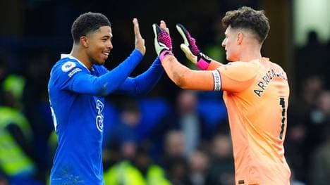 Wesley Fofana (l.) wechselte in der vergangenen Saison für 80 Millionen Euro zum FC Chelsea